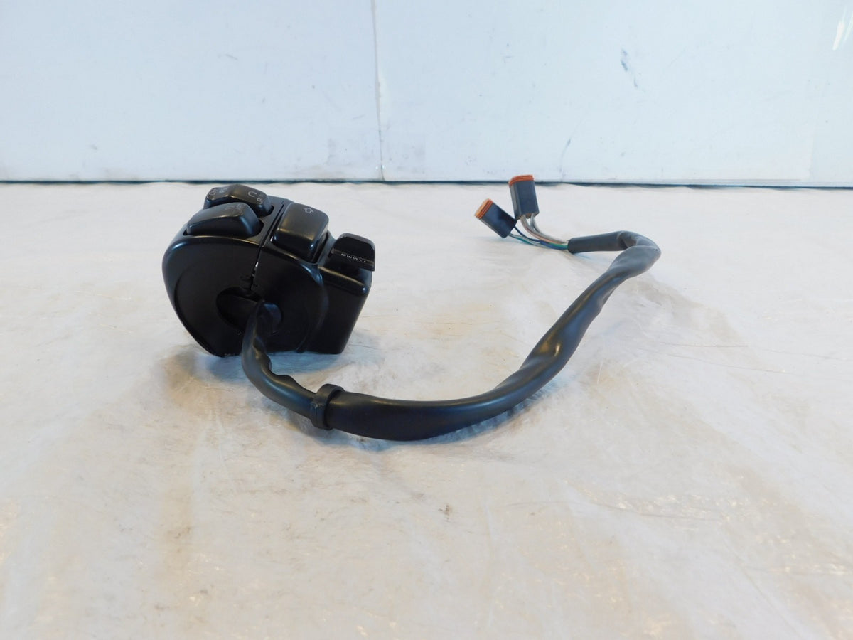Harley Softail & Dyna Right Handlebar Engine Start Stop Switch Buttons for Parts - C3 Cycle