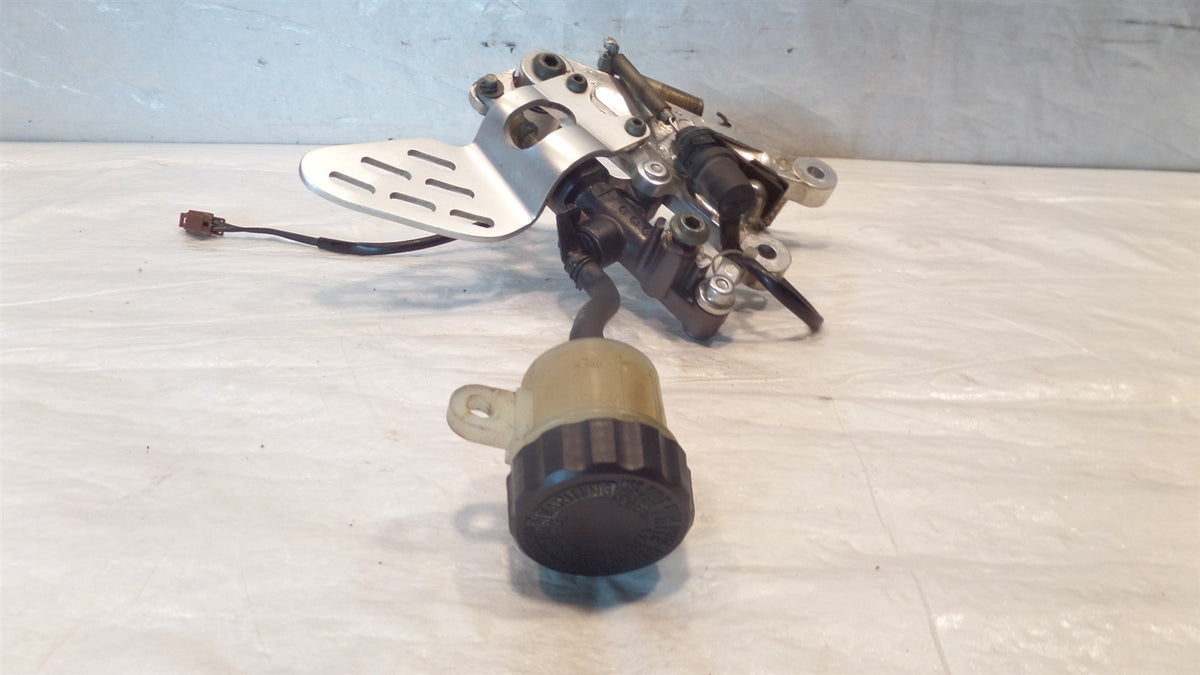 2003-2009 Yamaha YZFR6 R6 Right Footpeg Footrest Bracket, Brake Cylinder & Pedal - C3 Cycle