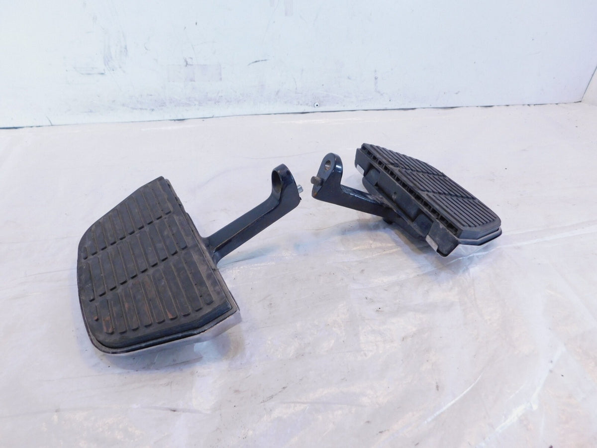 Harley Davidson Road King Electra Glide Passenger Footboard Floorboard & Bracket - C3 Cycle