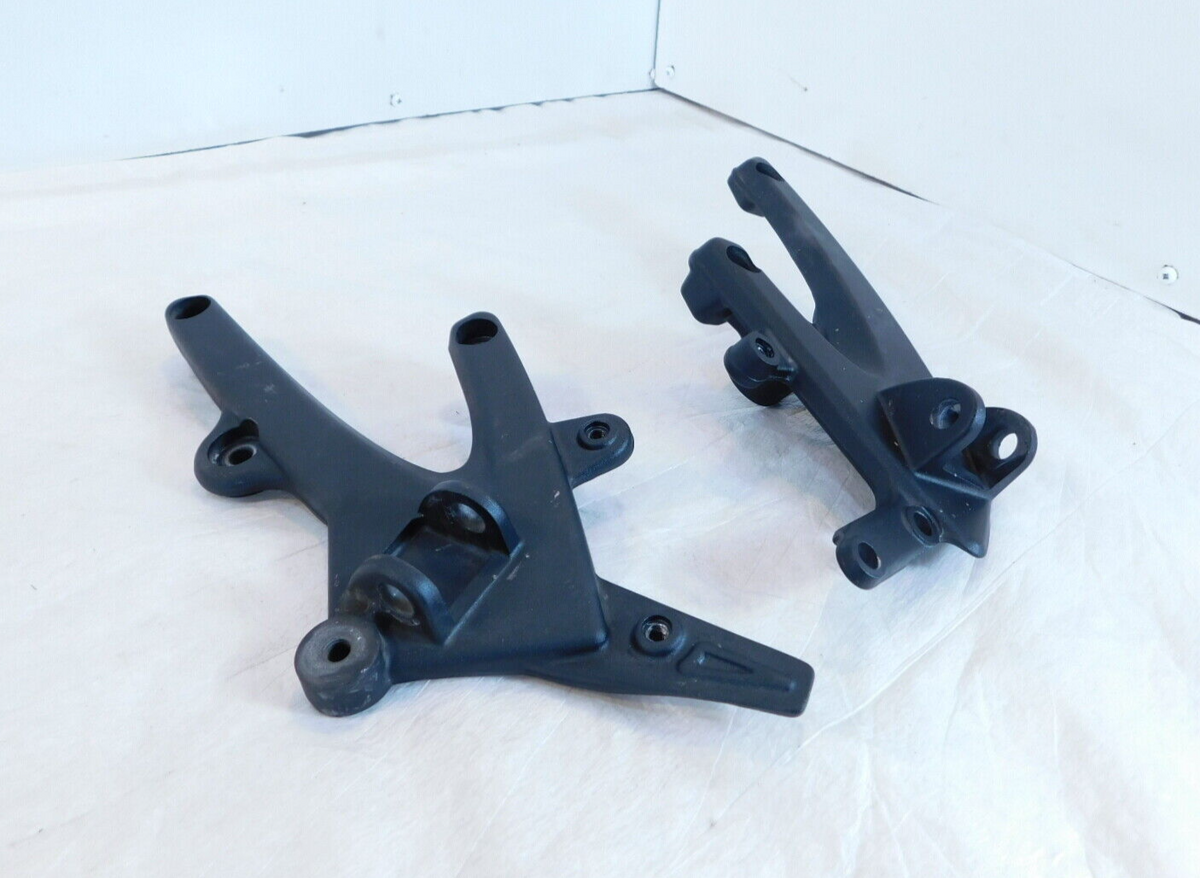 2009 & 2010 Buell 1125 1125R 1125CR Right Left Front Footrest Foot Peg Brackets - C3 Cycle