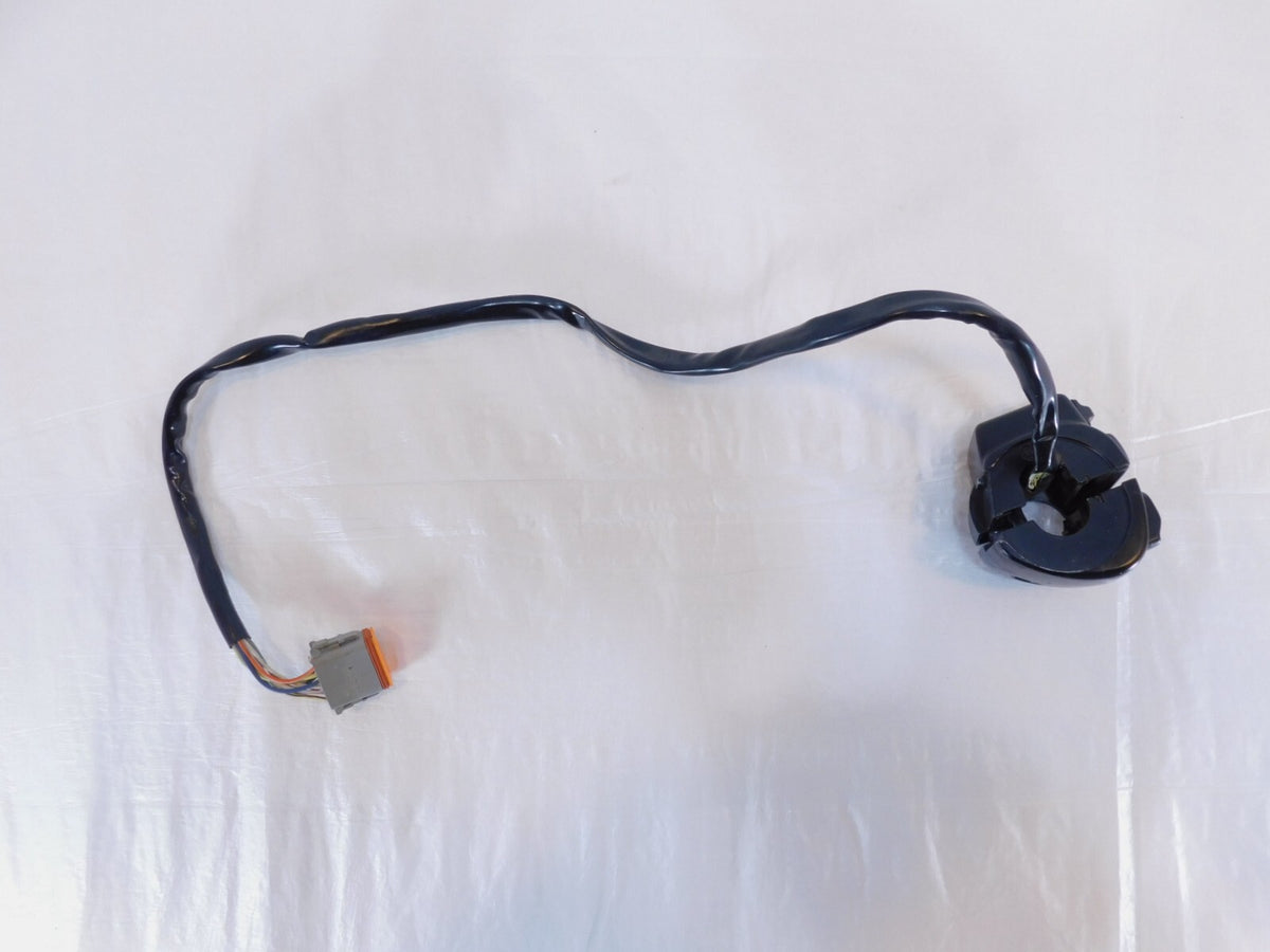 Harley Electra Glide Left Handlebar Engine Start Kill Switches w/ Radio Volume - C3 Cycle