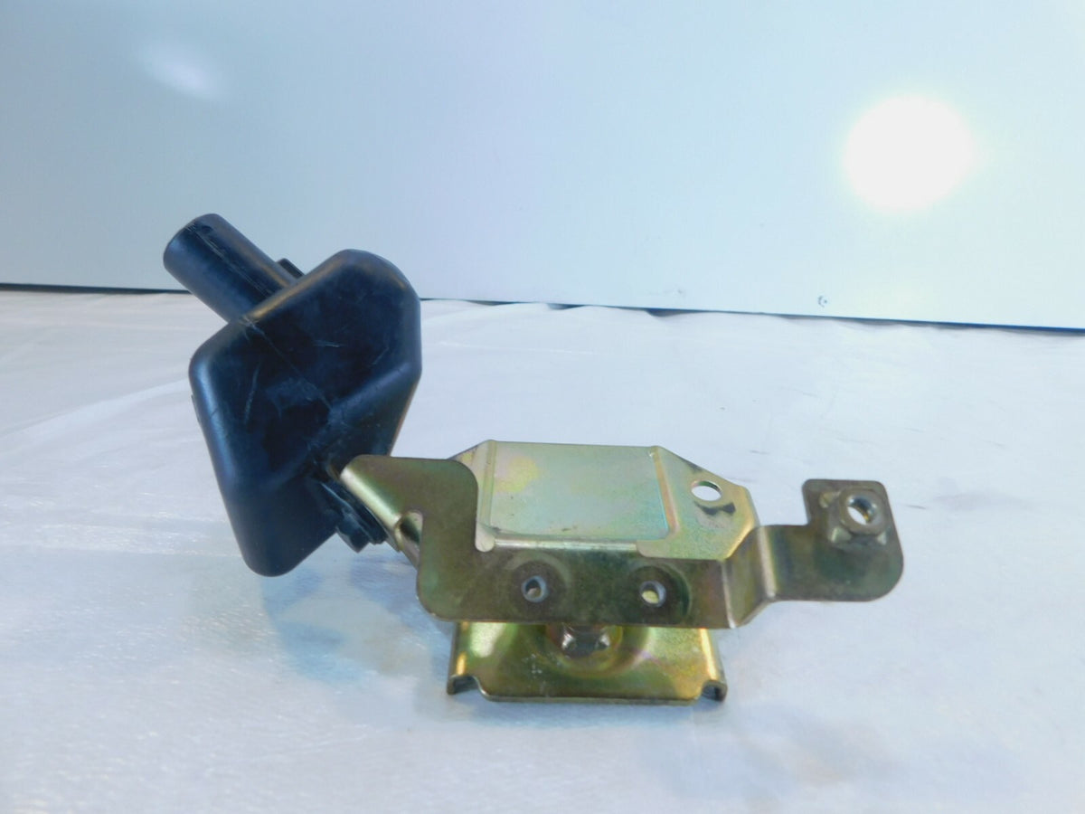 2005-2012 Triumph Sprint ST GT 1050 Front Gas Petrol Fuel Tank Bracket Mount - C3 Cycle