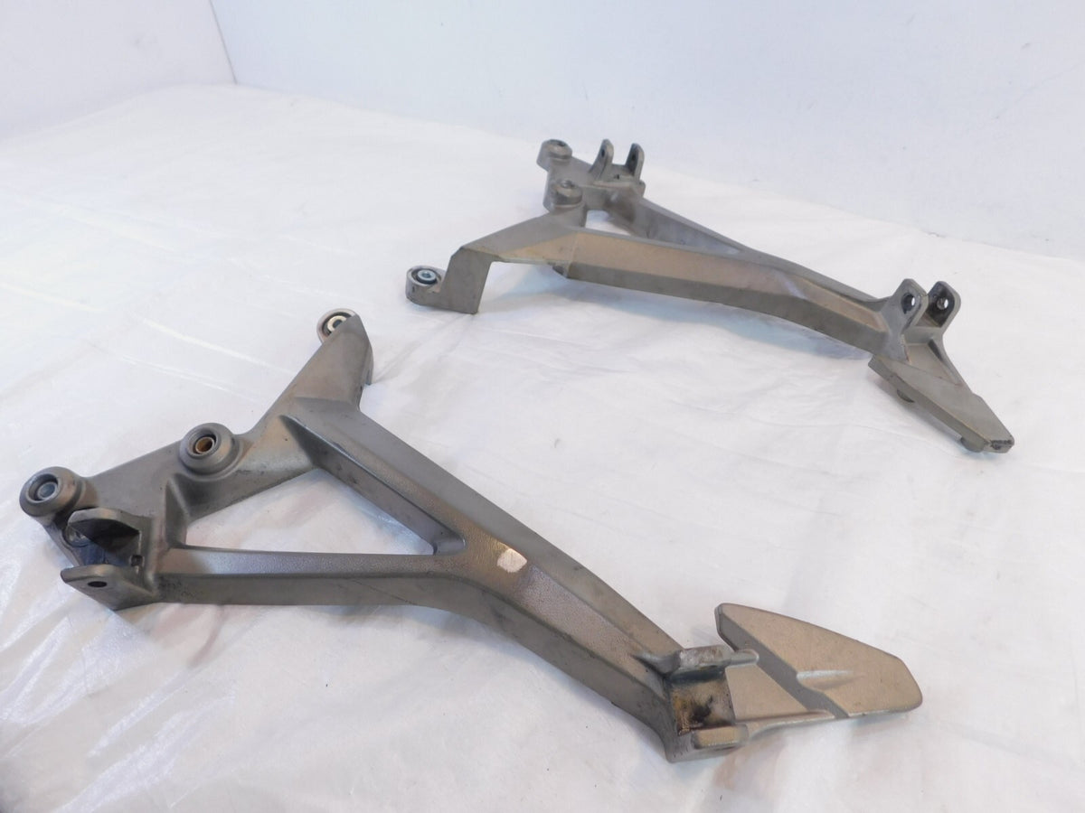 2007-2009 Aprilia Shiver 750 SL750 Gray Right/Left Side Footrest Foot Peg Mounts - C3 Cycle