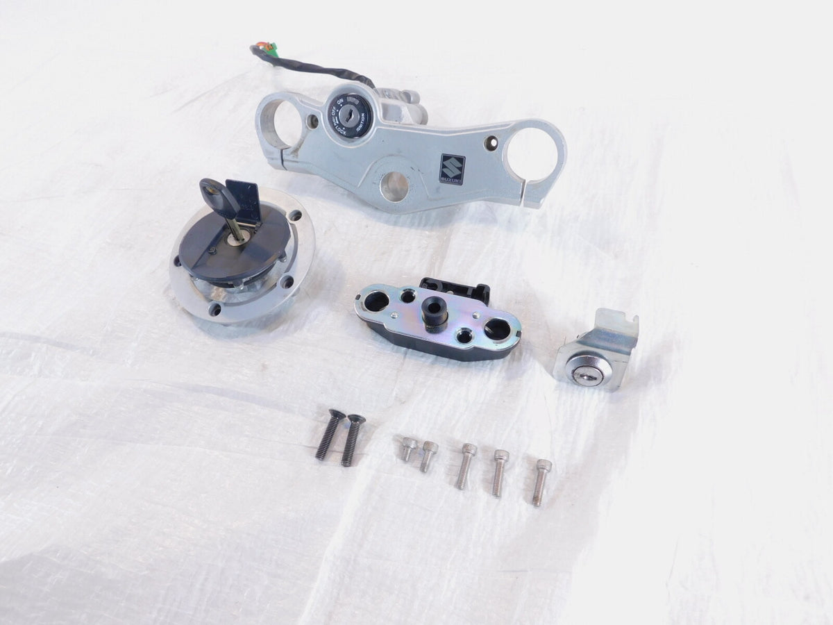2013 13 Suzuki GW250 Inazuma 250 L3 Ignition Switch & Fuel Tank Lock Set w/ Key - C3 Cycle