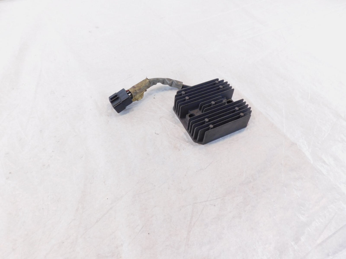 00-01 Honda CBR900RR CBR929RR Fireblade CBR 900 929 Voltage Regulator Rectifier - C3 Cycle