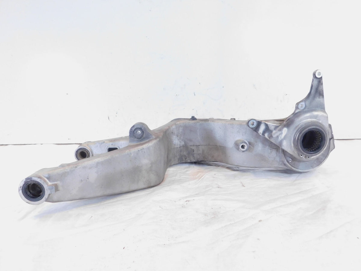 2002-2008 Honda VFR800 Interceptor 800 Rear Wheel Arm Swingarm Swing Arm Bracket - C3 Cycle