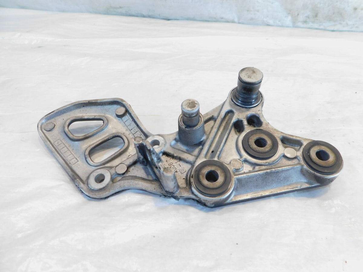 1999-2007 Suzuki GSX1300R Hayabusa Right Front Footrest Footpeg Bracket Mount - C3 Cycle