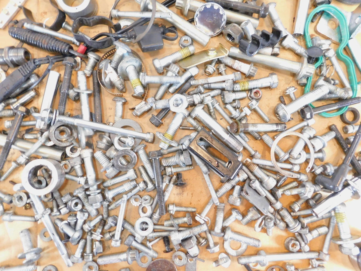 2014 14 Harley Davidson Sportster XL883L Nuts Bolts & Brackets Parts Box Lot - C3 Cycle