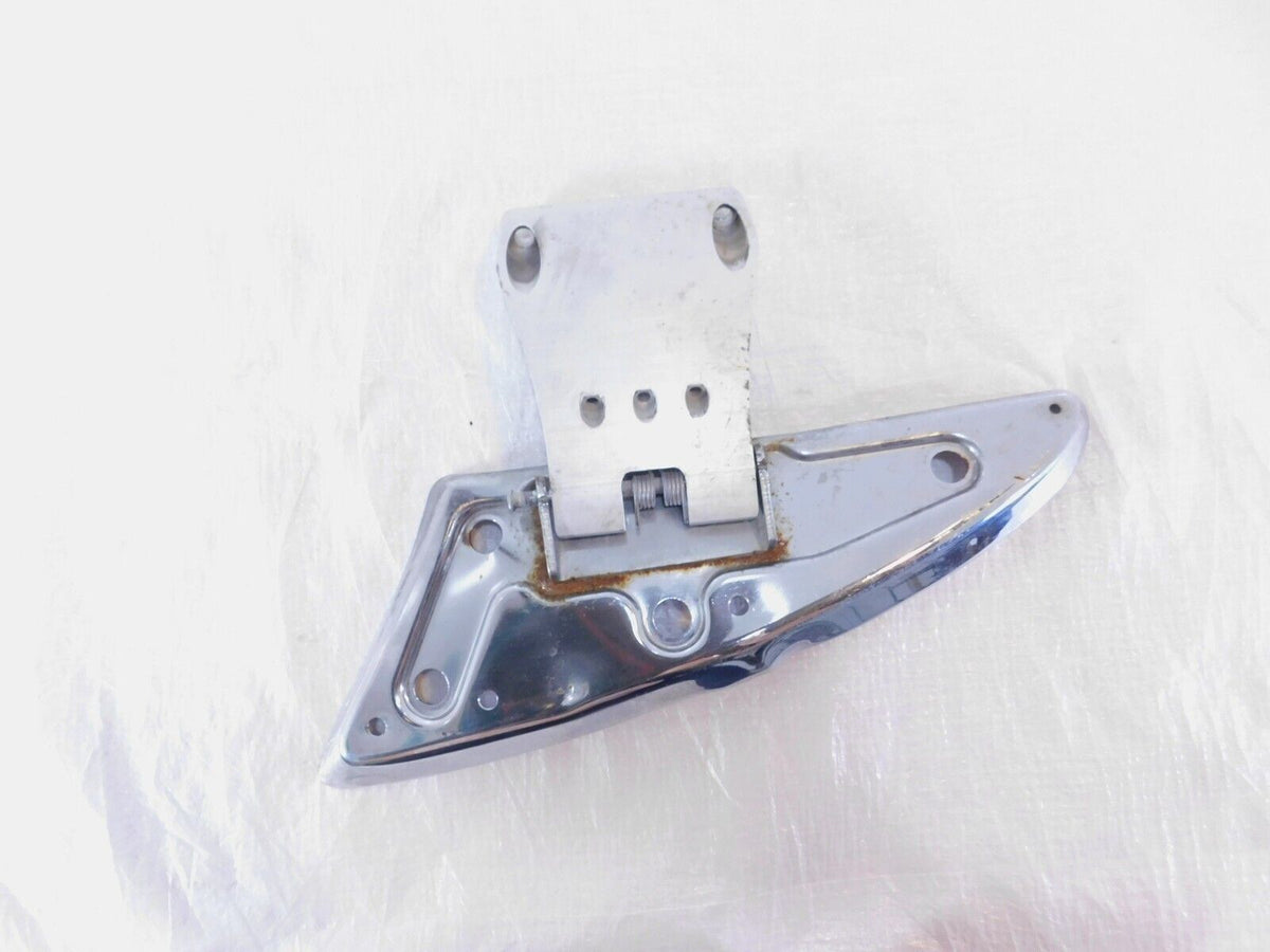 Victory Cross Roads Country & Vision Silver Right Floorboard Footboard & Bracket - C3 Cycle