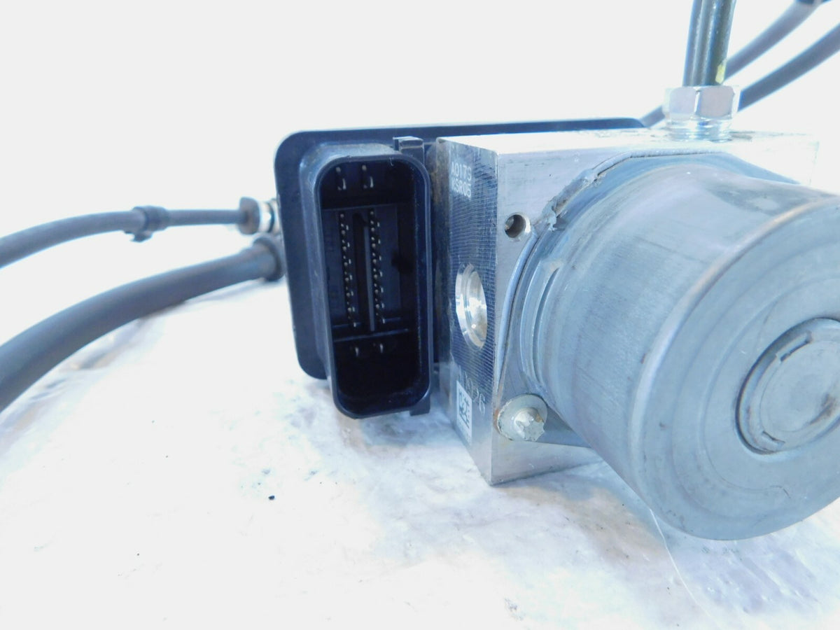 Piaggio Liberty 125 150 IGET ABS Anti-Lock Brake System Pump & Hose Pipe Lines - C3 Cycle