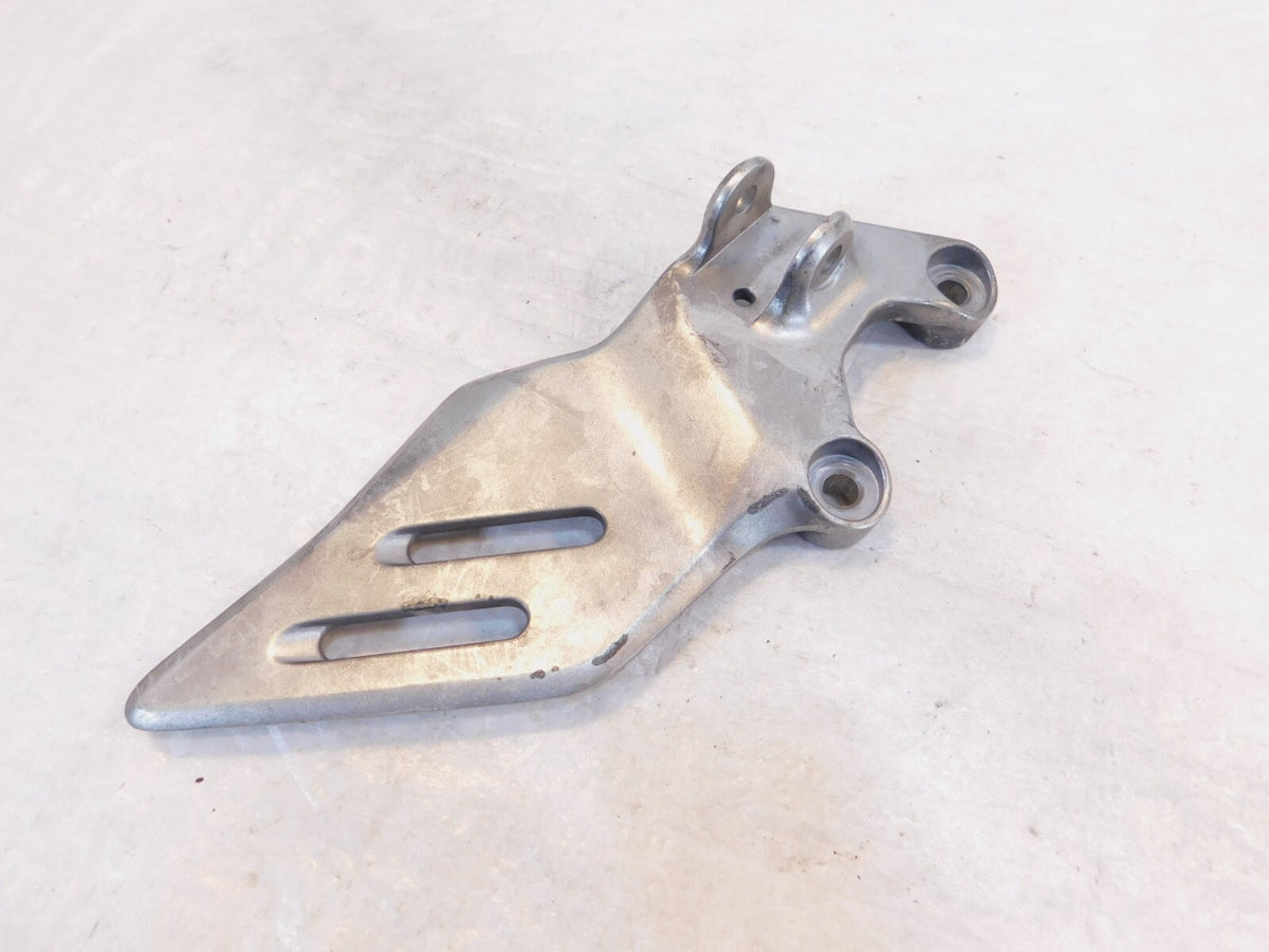 21-22 Yamaha MT09 & Tracer 900 MTT09 Right Front Footrest Foot Peg Bracket Mount - C3 Cycle