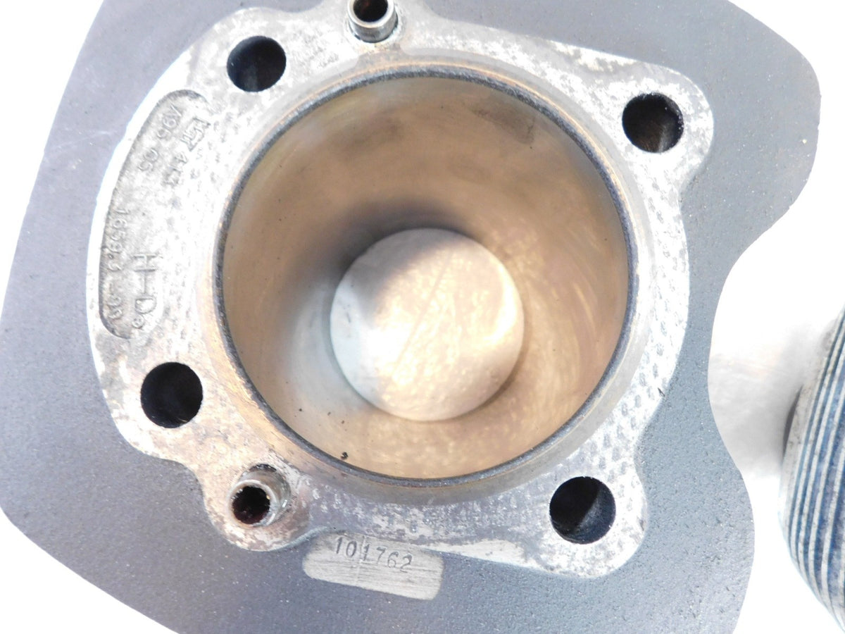 Harley Davidson Twin Cam Touring Dyna & Softail Engine Pistons & Black Cylinders