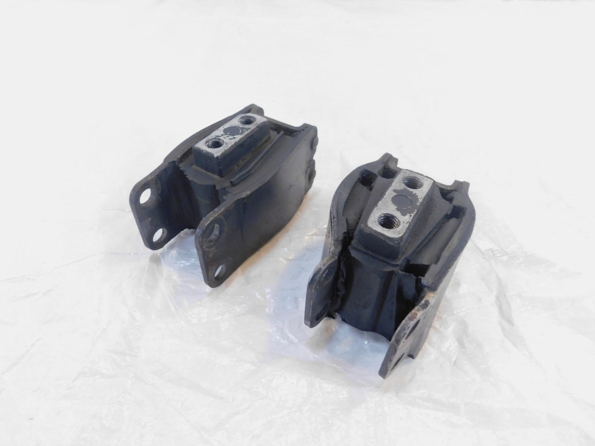 Harley Davidson Dyna Wide Glide & Street & Fat Bob Engine Motor Mount Isolators - C3 Cycle
