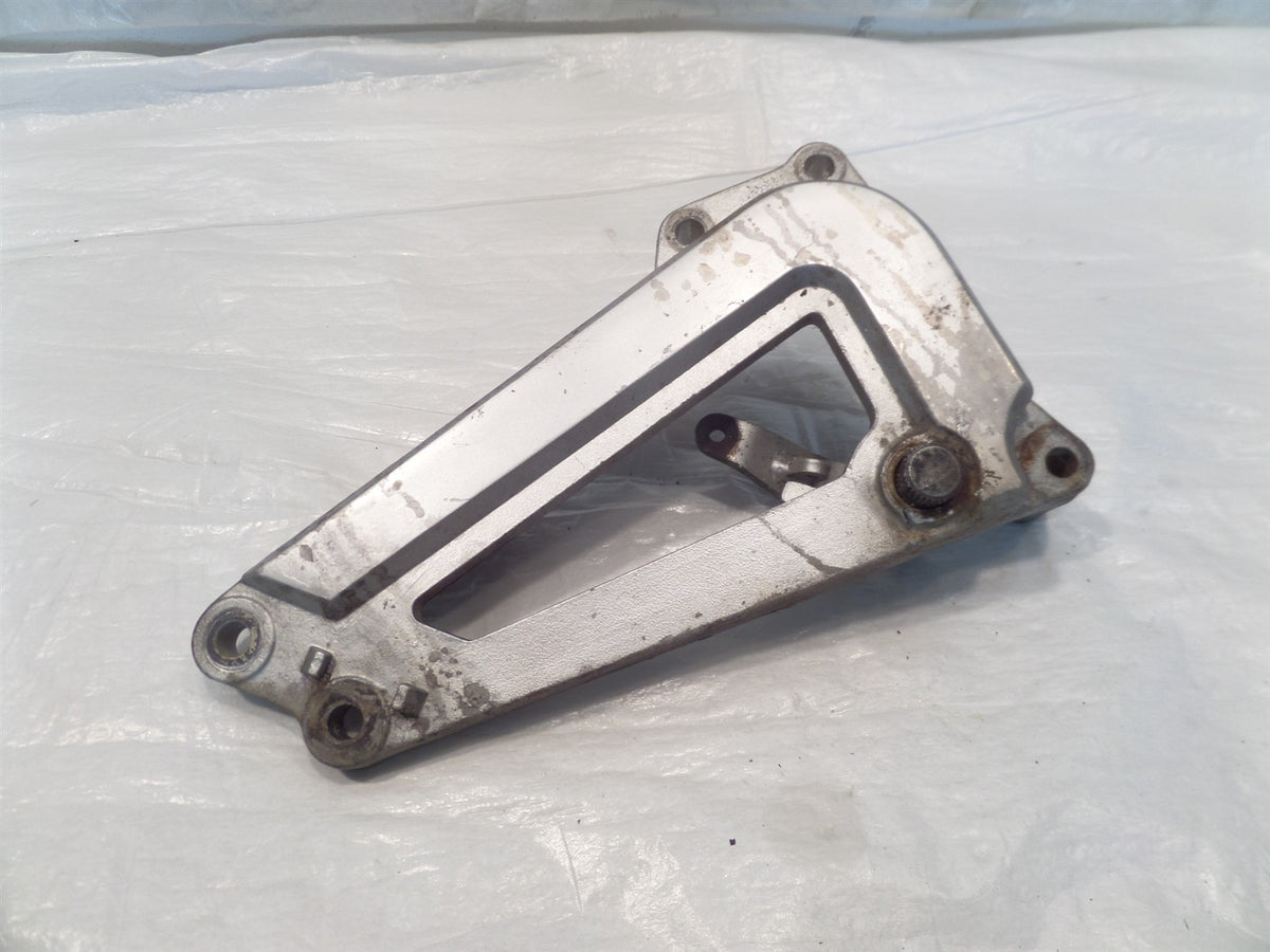 1982 82 & 83 1983 Yamaha XV920 Virago 920 Right Footpeg Footrest Mount Bracket - C3 Cycle