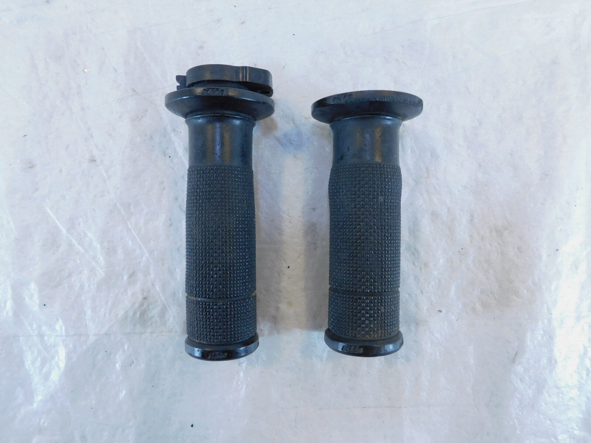 2015 & 2016 KTM 250 390 Duke Left/Right Rubber Handlebar Throttle Grip Tubes - C3 Cycle