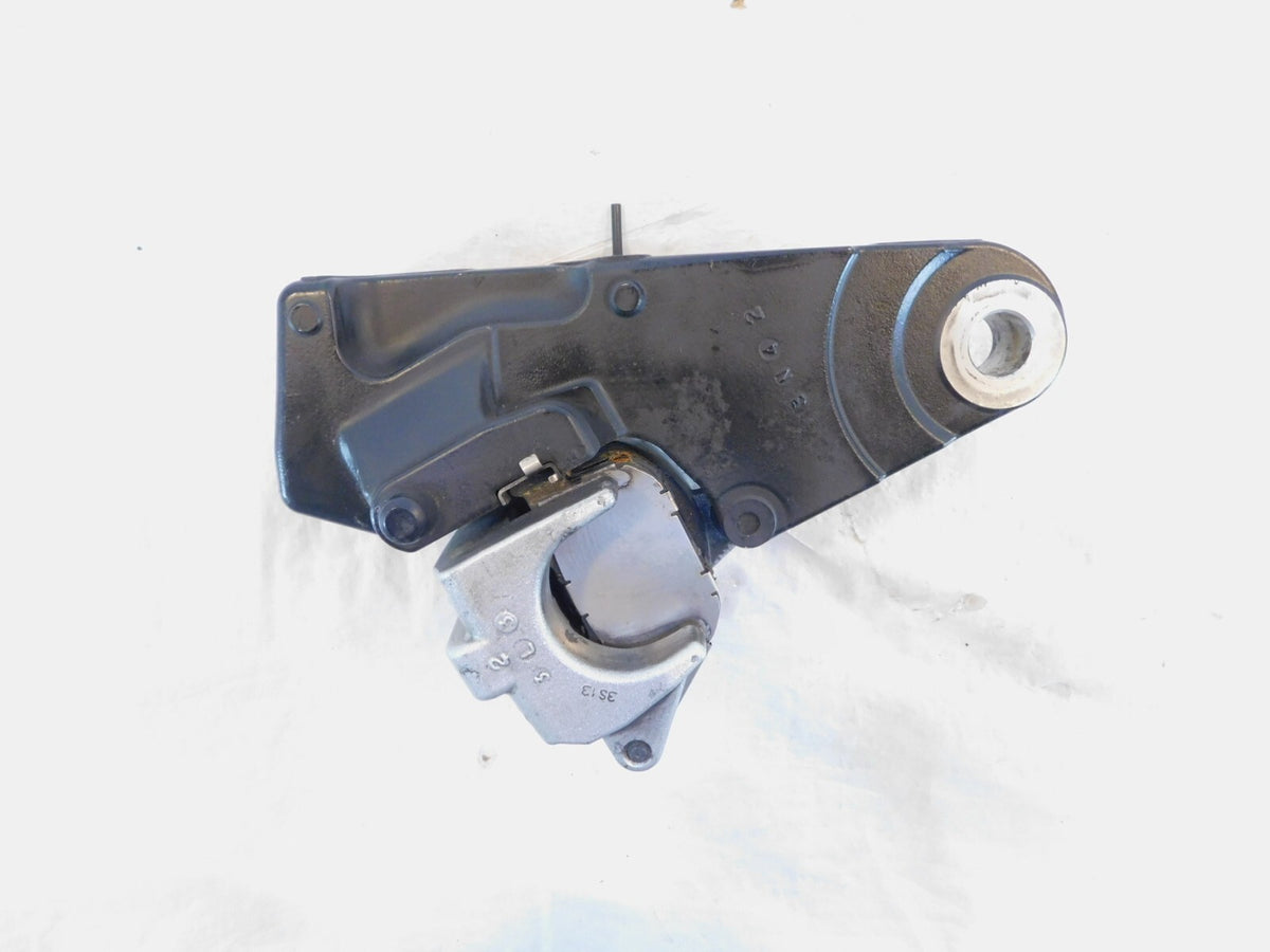 2004 04 Harley Davidson Sportster 883 1200 Rear Wheel Brake Disc Caliper Bracket