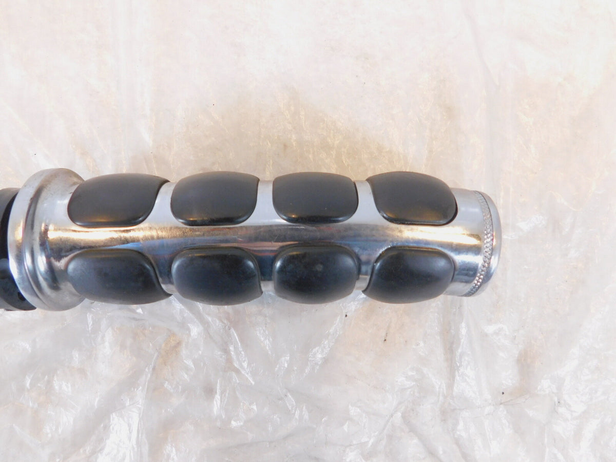 Victory V92 Kingpin Vegas Hammer Deluxe Classic & Touring Cruiser Chrome Grips - C3 Cycle