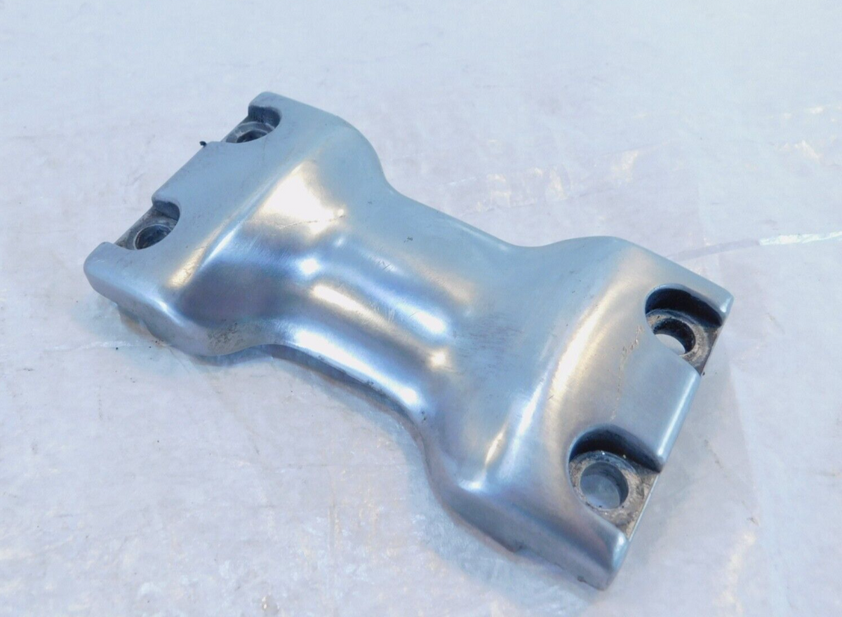 Yamaha Virago 700 750 1100 XV1100 Front Wheel Fork Brace Fender Bracket Mount - C3 Cycle