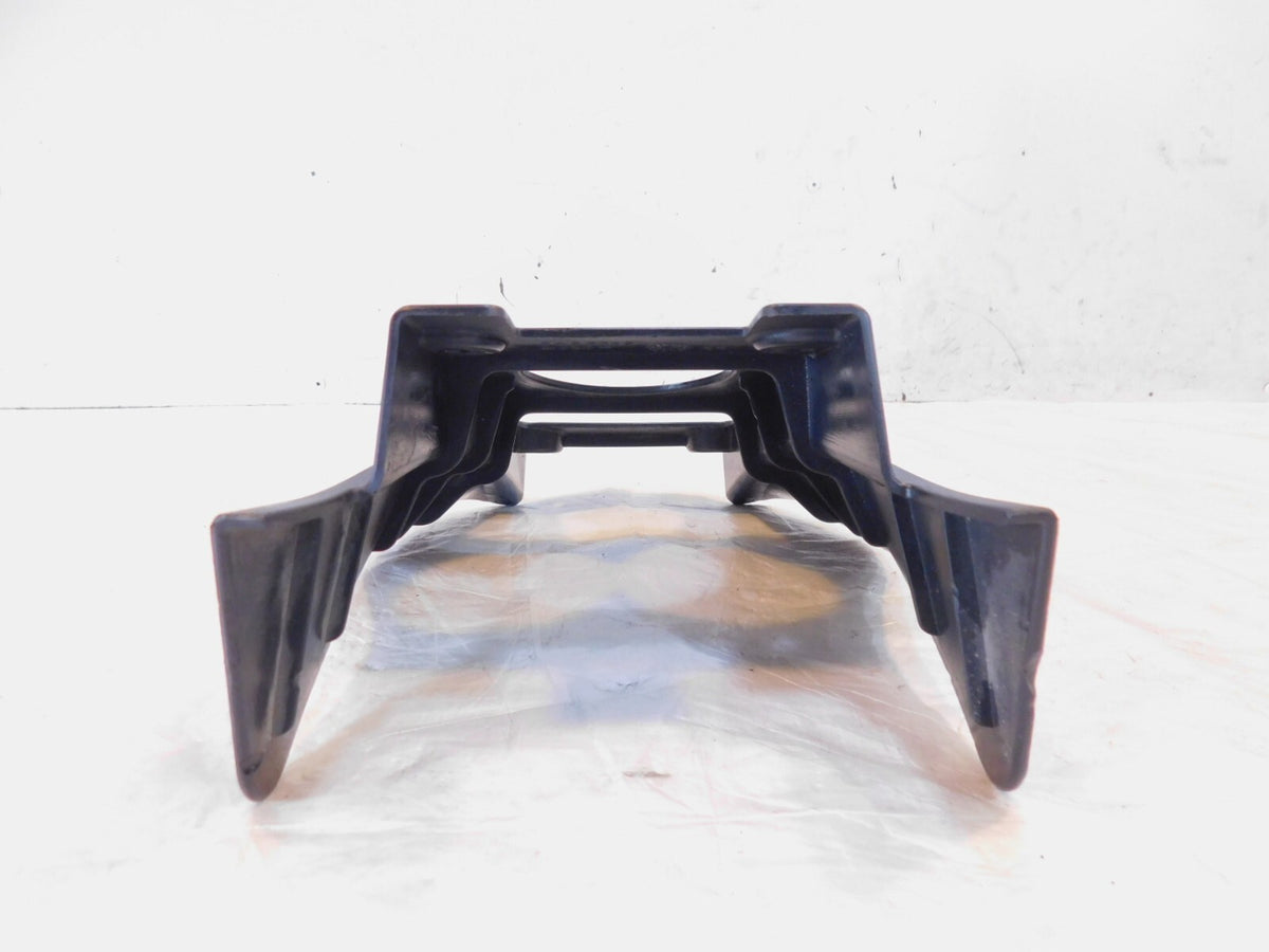 08-17 Victory Vision Tour & Premium Fuel Gas Petrol Tank Console Bridge Closure - C3 Cycle