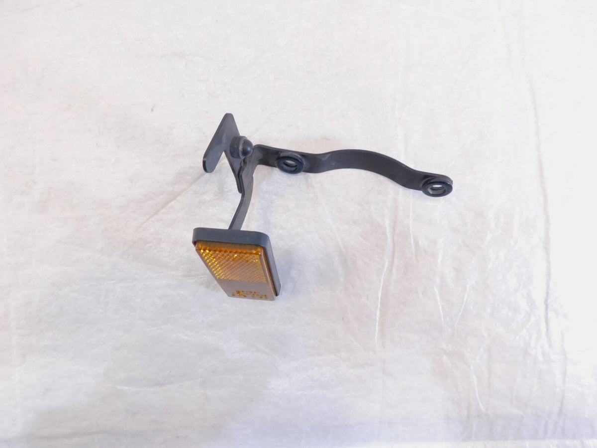 Yamaha V Star 1300 XVS1300 Deluxe Tourer Front Right Fender Bracket & Reflector - C3 Cycle