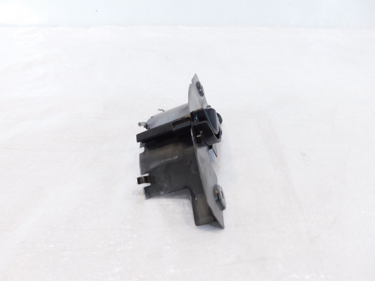 Yamaha Royal Star Venture Tour Deluxe VMAX 1200 Engine Motor Oil Separator Plate