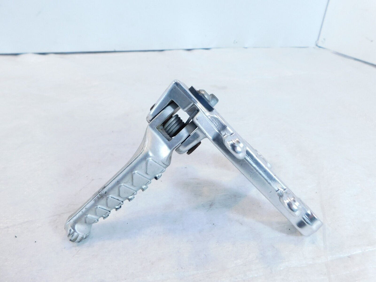 Aprilia Tuono 1000 1000R RSV1000R Right Front Footrest Foot Peg & Bracket Mount - C3 Cycle