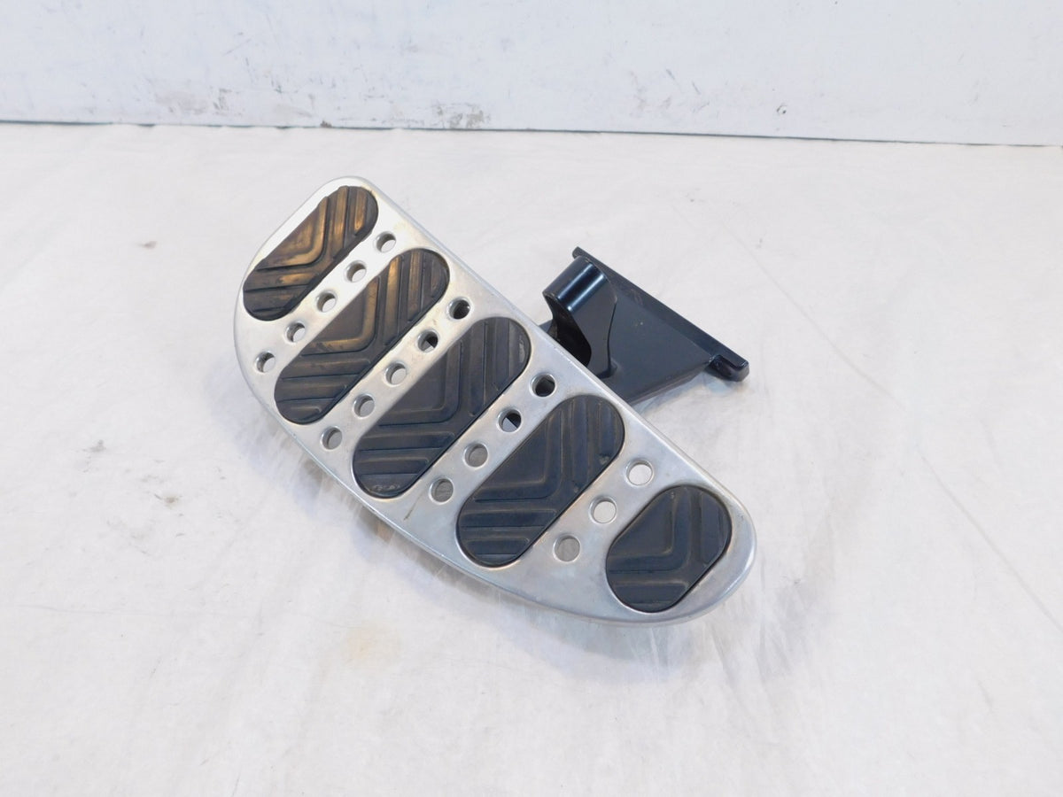 Victory V92 Classic & Touring Cruiser Left Footboard Floorboard & Mount Bracket - C3 Cycle