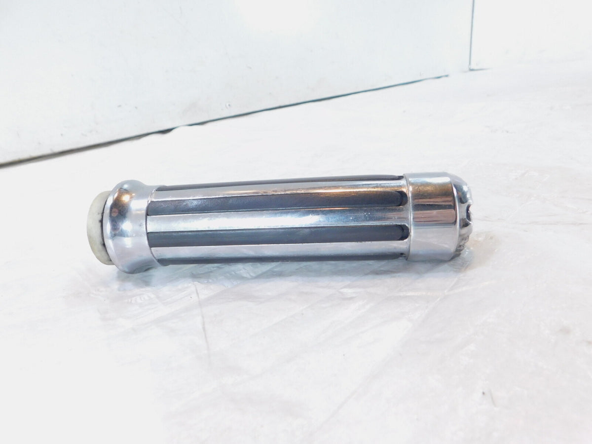 Yamaha V-Max VMX12 Virago 535 & 1100 Chrome Skull Right Handlebar Throttle Grip - C3 Cycle