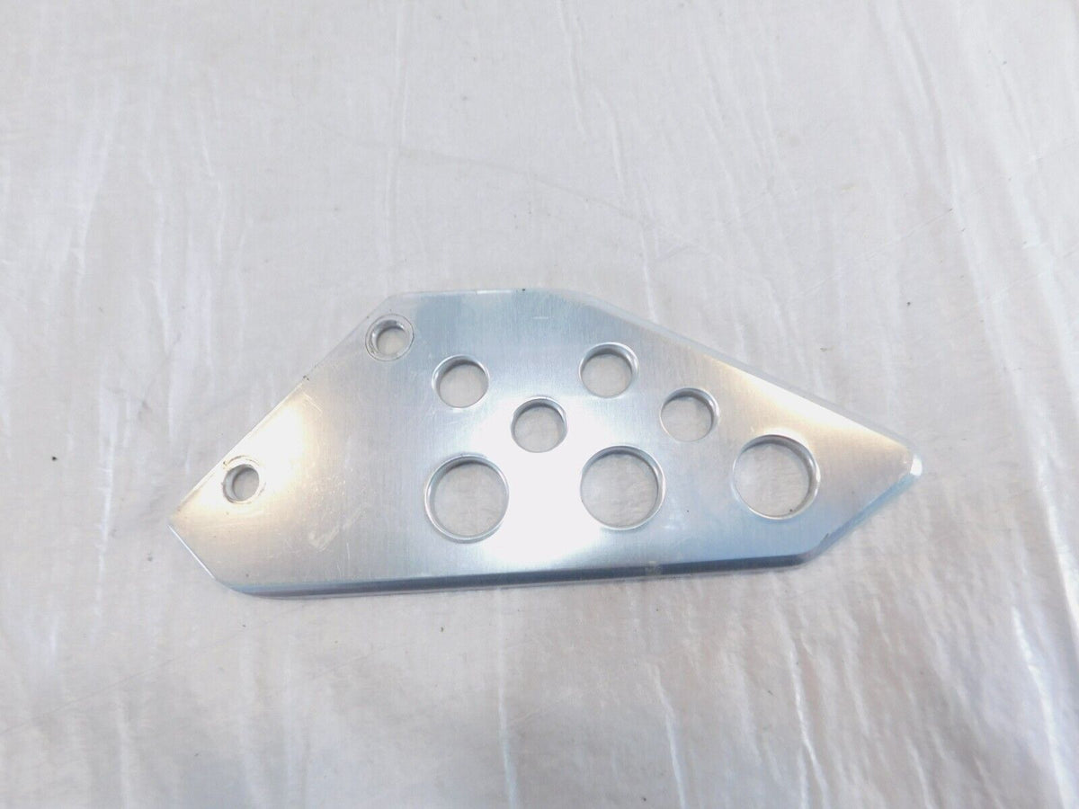 Aprilia RSV1000R RSVR RSV 1000 Tuono Right Front Footrest Foot Heel Guard Fin