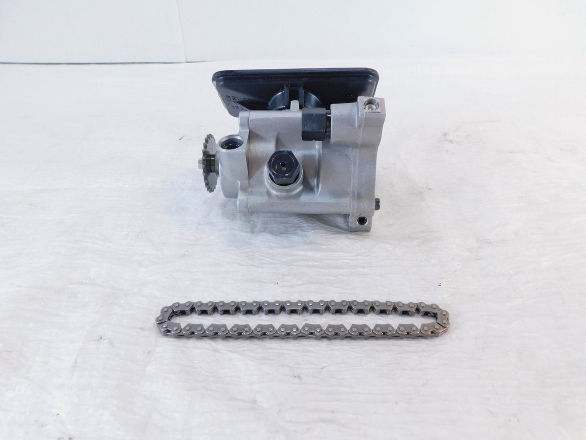 Victory Kingpin Vision Jackpot Vegas & Cross Roads Country Oil Pump  w/ Chain - C3 Cycle