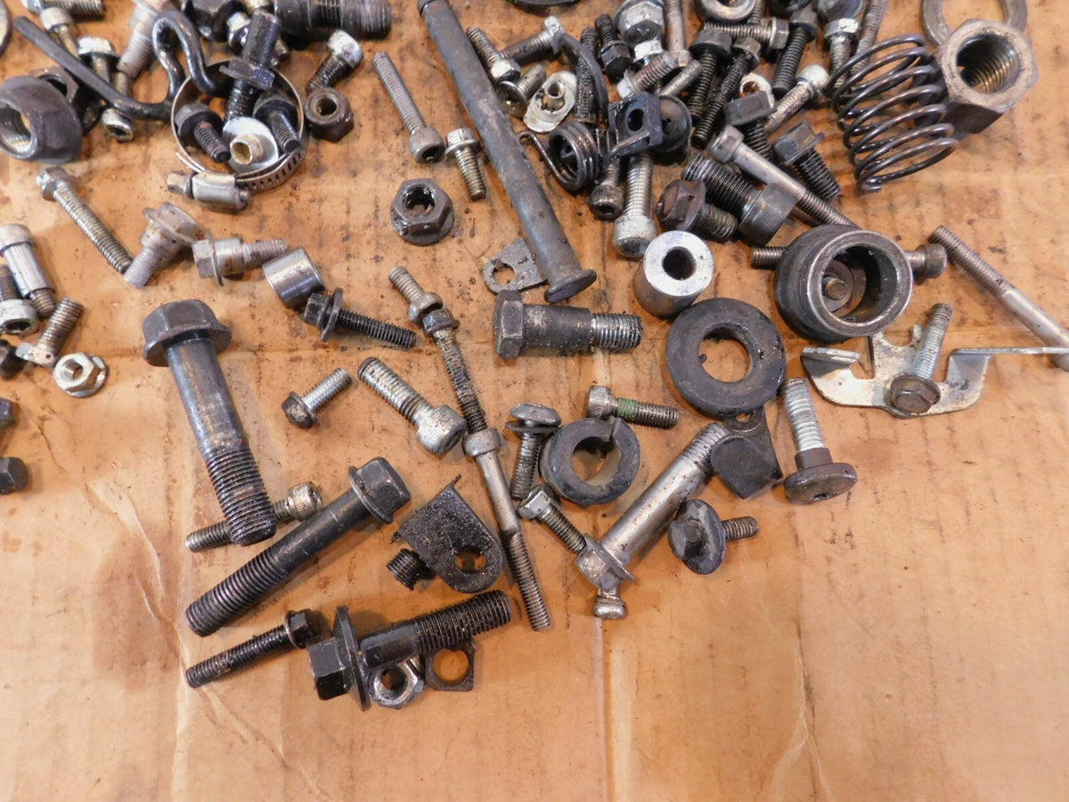 2009 Kawasaki Vulcan 900 VN900 Classic LT Misc Nuts Bolts & Brackets Parts Lot - C3 Cycle