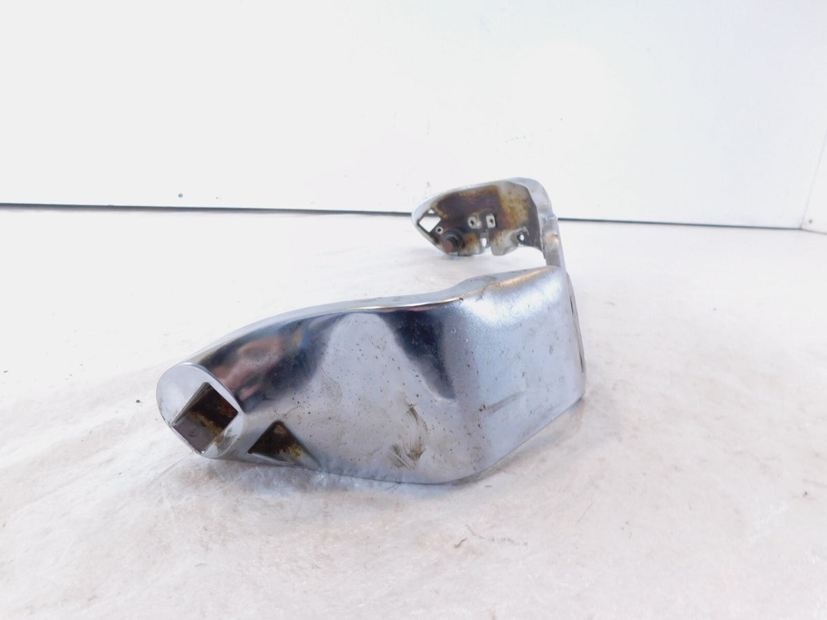 Suzuki Intruder 1400 Boulevard S83 VS1400 Front Footrest Foot Peg Bracket Mount