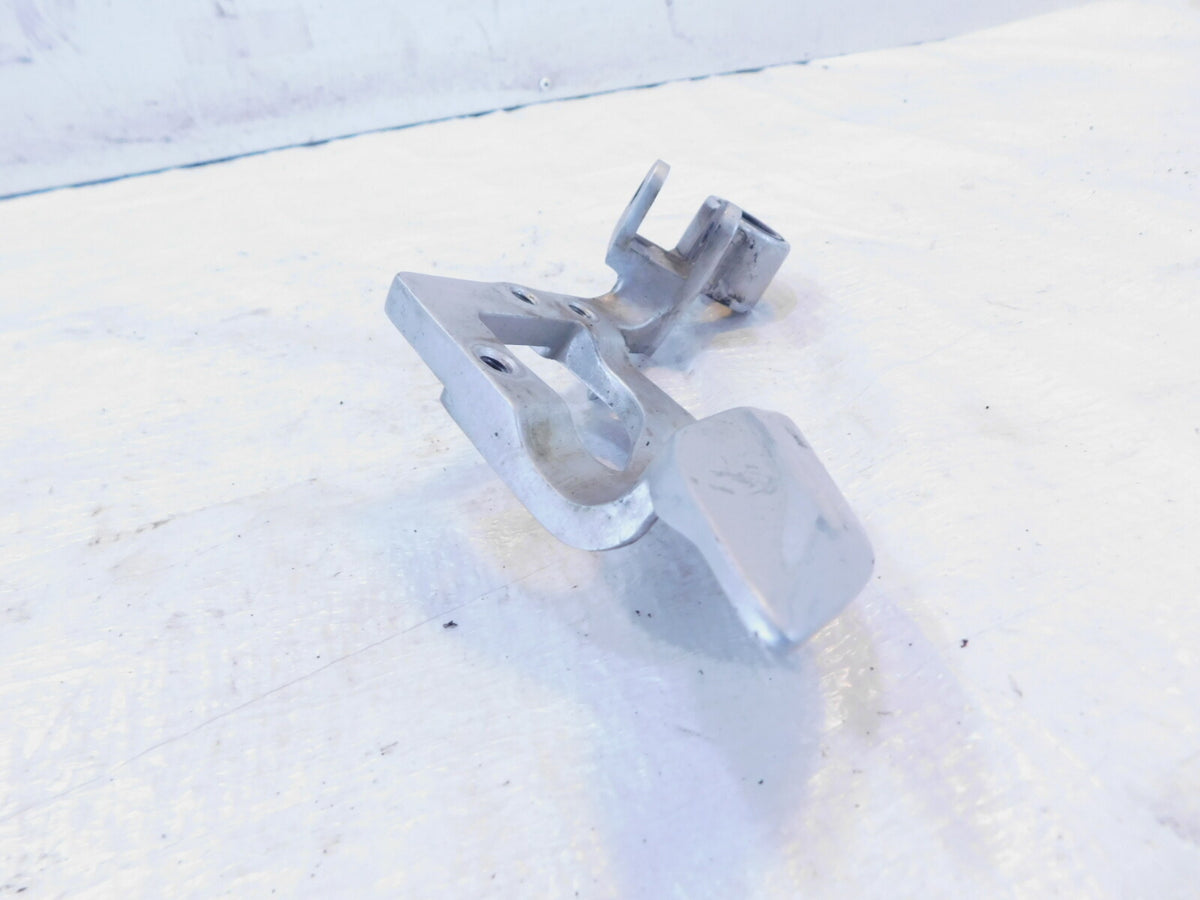 2003-2005 Yamaha FJR1300 FJR1300A Front Right Footrest Foot Peg Bracket Mount - C3 Cycle