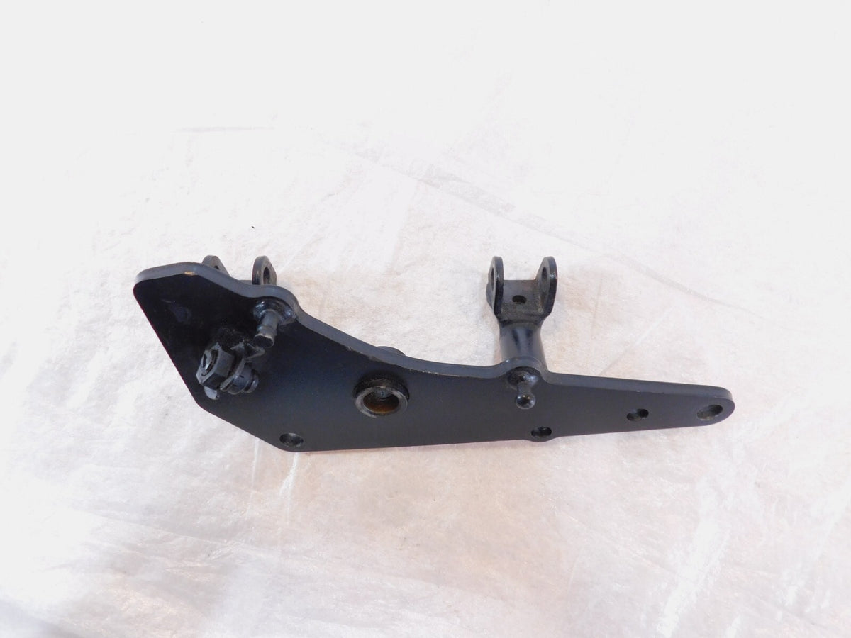 96-04 Kawasaki Vulcan VN1500 1500 Classic Right Footrest Floorboard Holder Mount - C3 Cycle