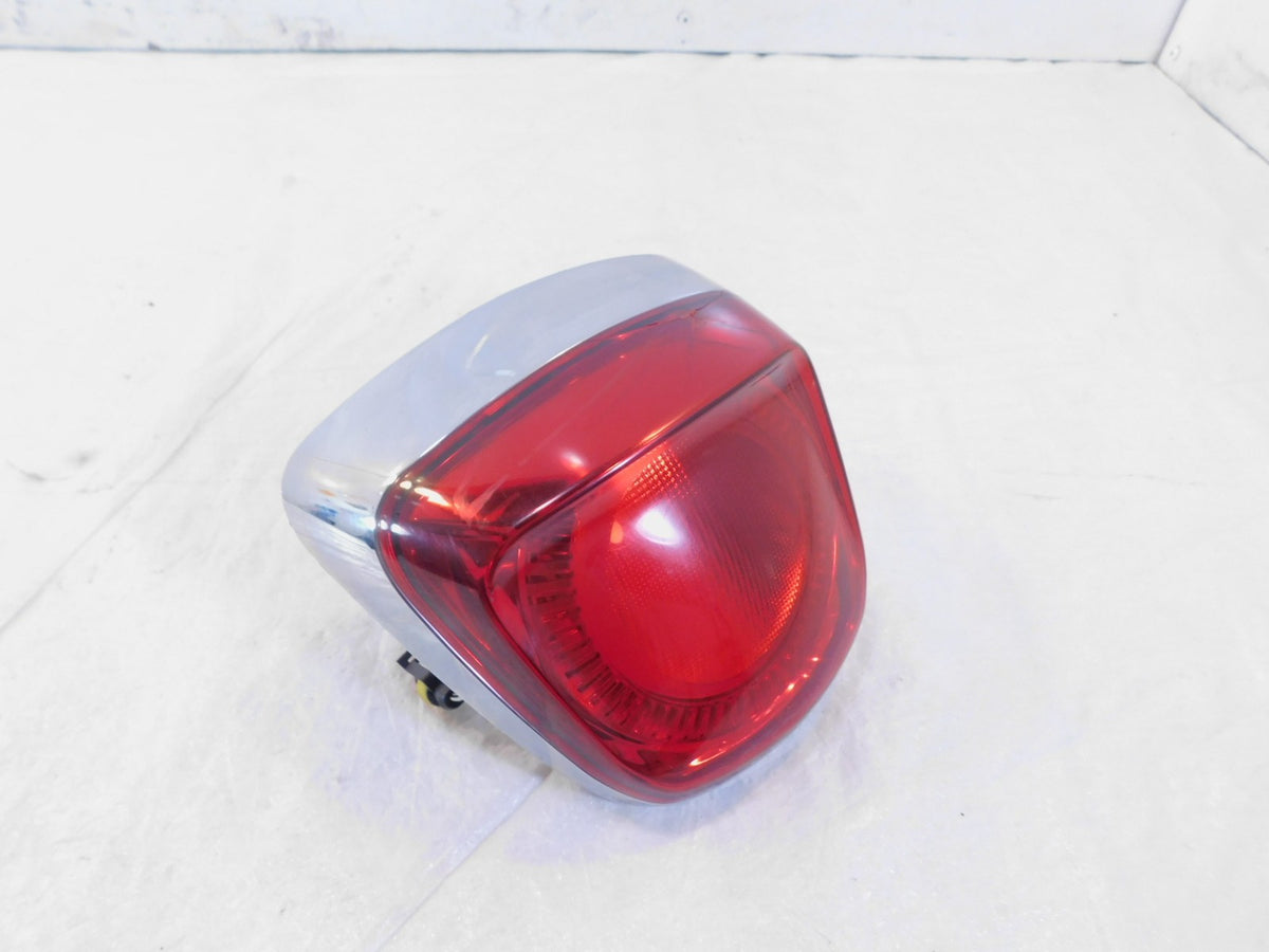 Piaggio Vespa Primavera Sprint 50 125 150 Elettrica Rear Lamp Taillight Light - C3 Cycle