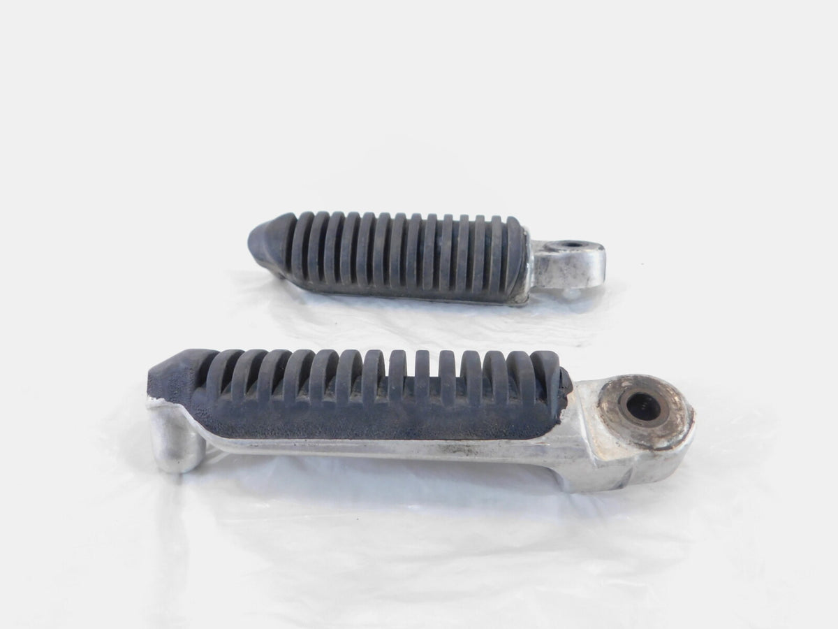 Suzuki Katana 600 & 750 GSX750F Left & Right Rear Passenger Footpeg Footrests - C3 Cycle
