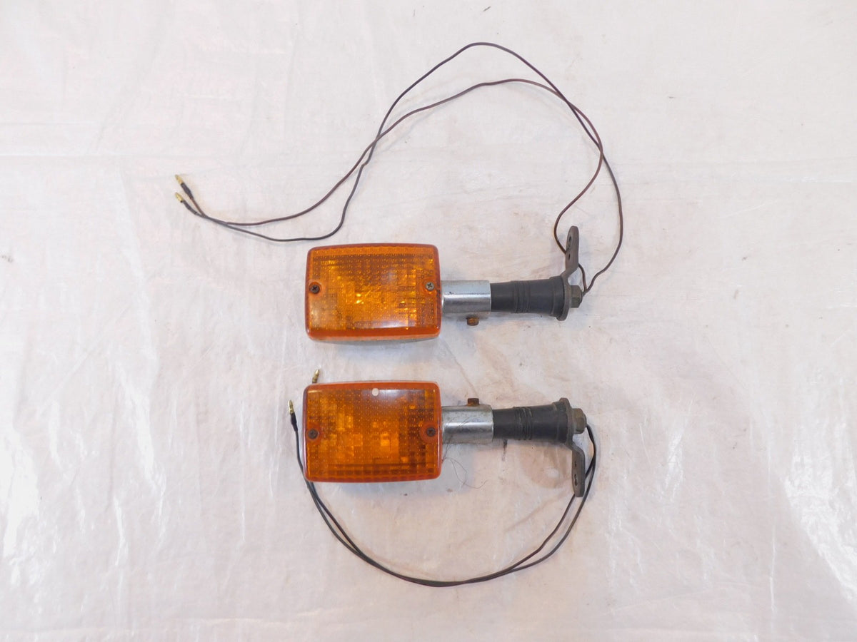 Vintage 82 Yamaha XJ750J Maxim 750 Rear Turn Signal Indicator Flasher Assembly - C3 Cycle