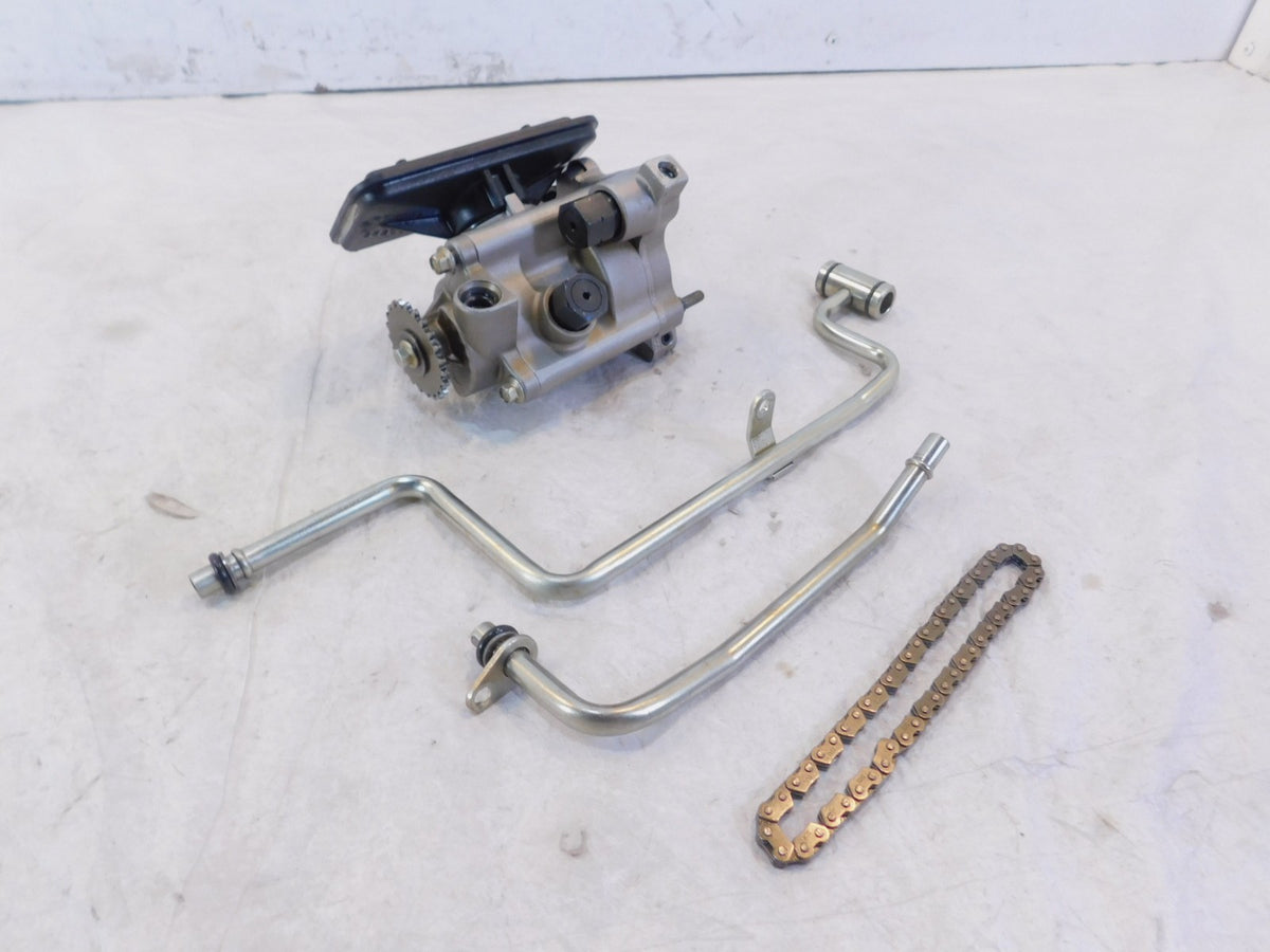 Victory Hammer Kingpin Jackpot & Vegas Engine Motor Oil Pump Lines w/ Chain - C3 Cycle