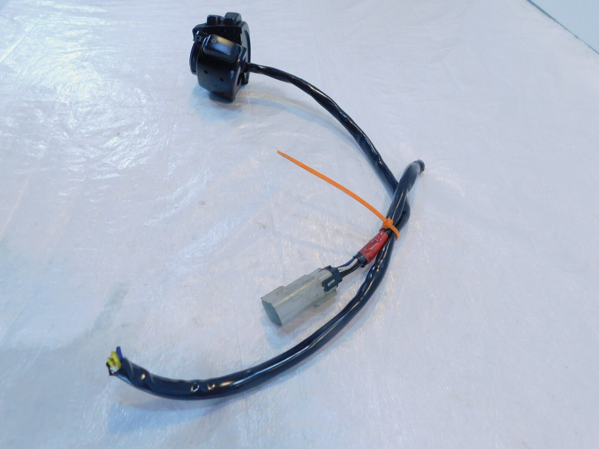 Harley Davidson Softail Dyna Sportster Left Handlebar Horn Turn Signal Switches - C3 Cycle