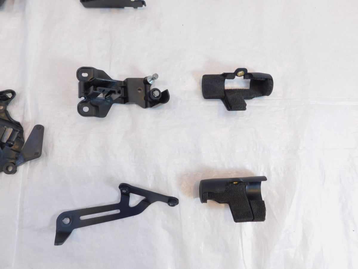 2020 20 Triumph Street Twin 900 Misc Plastic Cover Trim Panel Bracket Holders - C3 Cycle