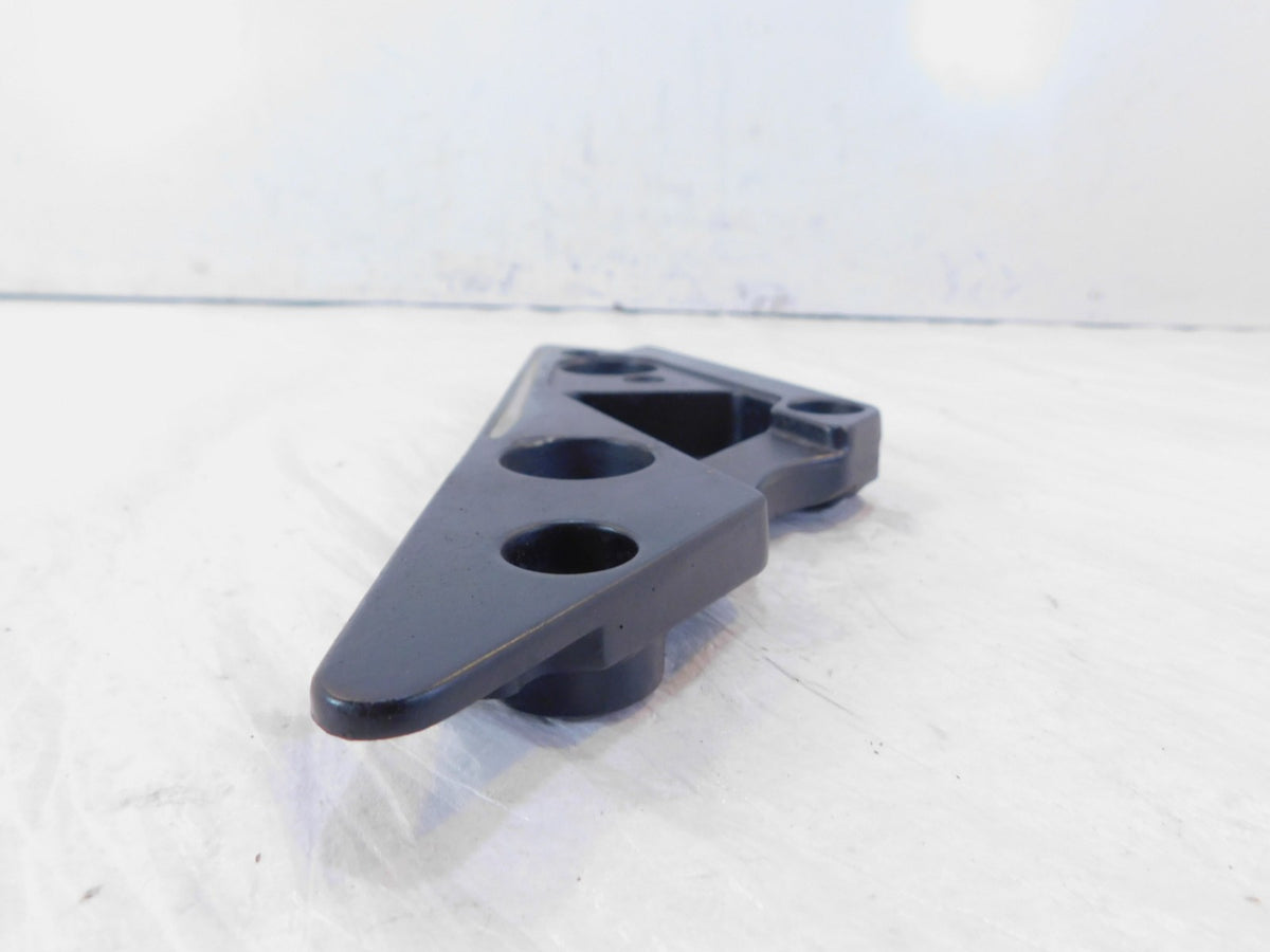 1983 83 Yamaha XJ750 Maxim 750 Rear Right Passenger Foot Peg Mount Bracket - C3 Cycle