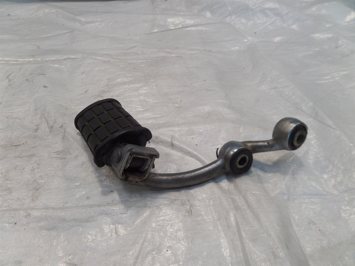 1982 1983 Yamaha XV750 XV920 Virago 750 920 Right Front Footpeg Footrest Bracket - C3 Cycle