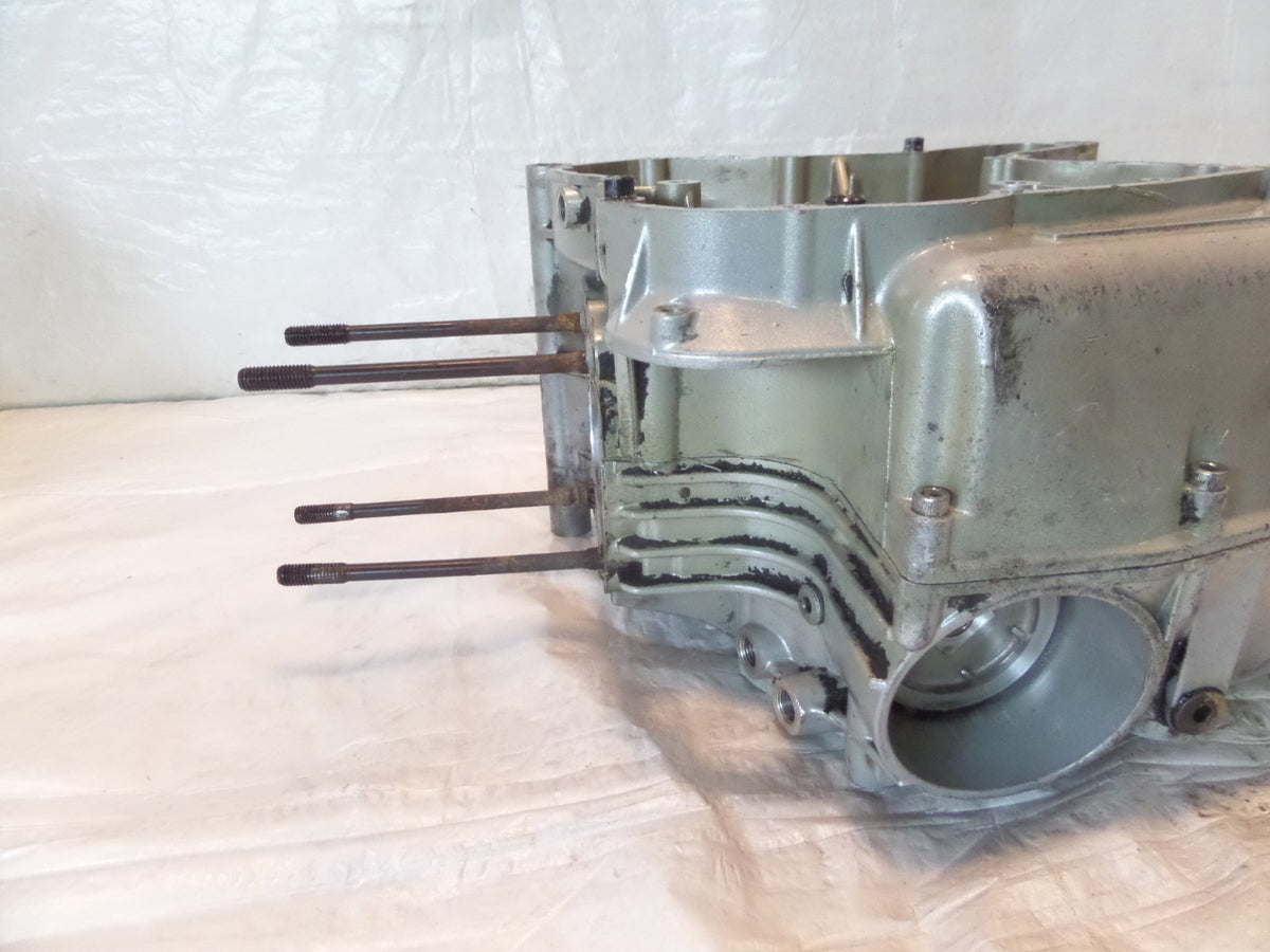 Ducati Monster 620 800 & Supersport 620 & 800 Engine Motor Crankcase Crank Cases
