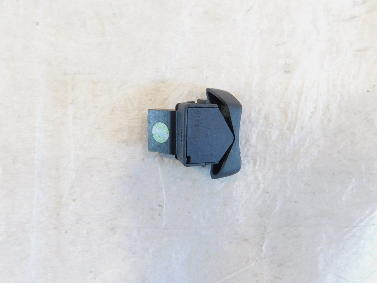 Piaggio Vespa 50 125 150 LX GTS GTV Front Handlebar Headlight Selector Switch - C3 Cycle