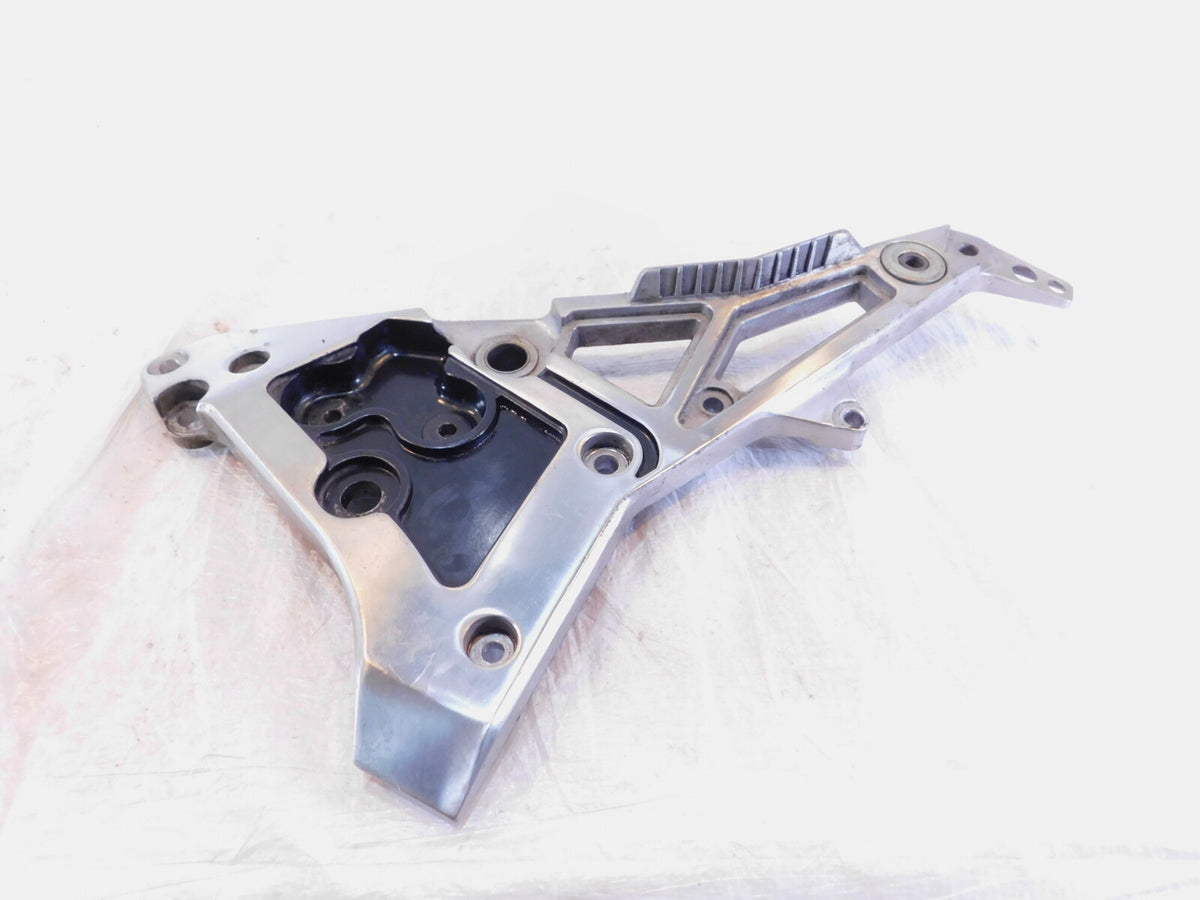 1984-1987 Yamaha FJ1100 FJ1200 Right Front/Rear Footrest Foot Peg Bracket Mount - C3 Cycle
