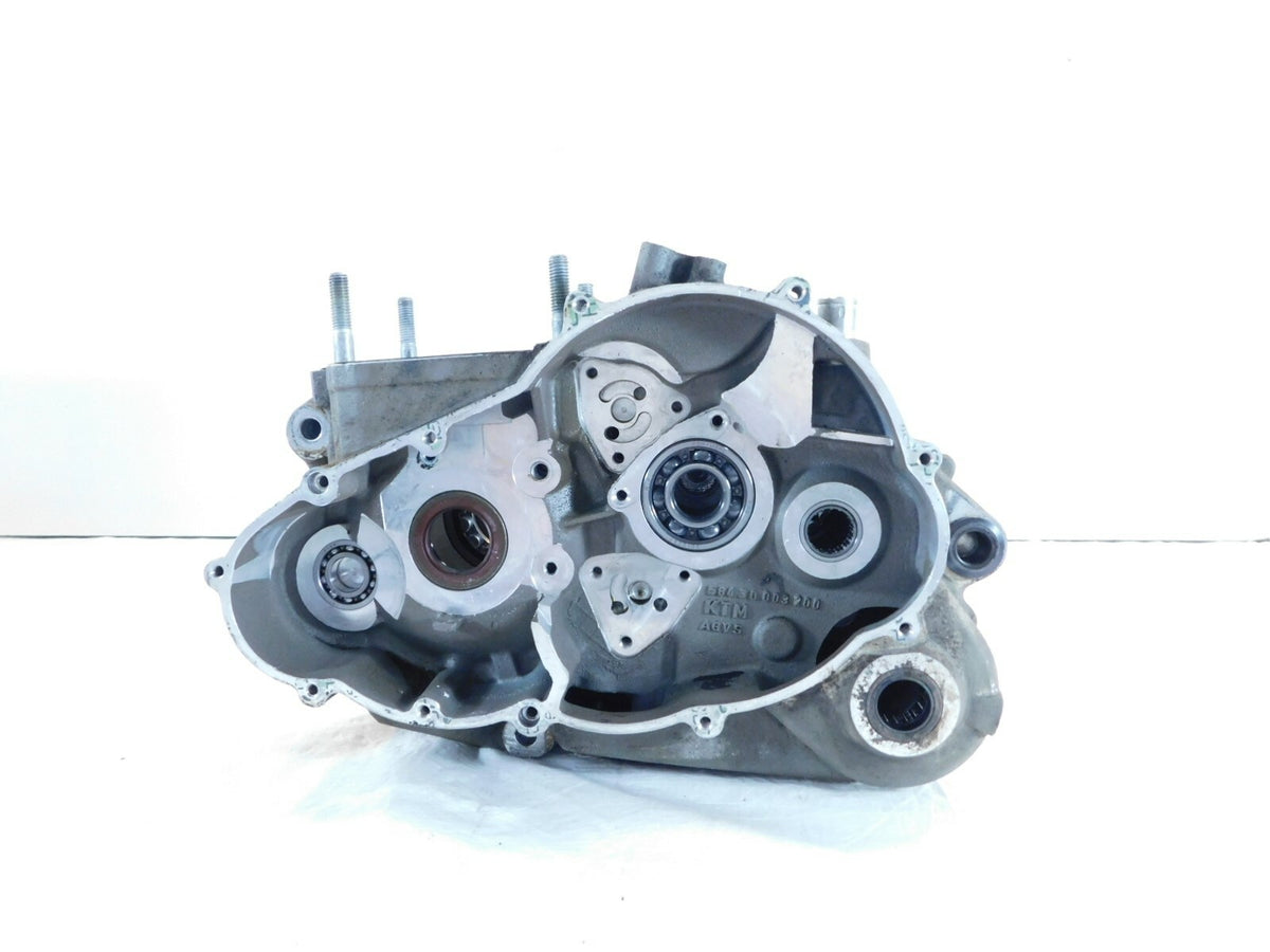 2000 2001 2002 KTM 640 Adventure R & Duke LC4 Engine Motor Block Crankcase Case - C3 Cycle
