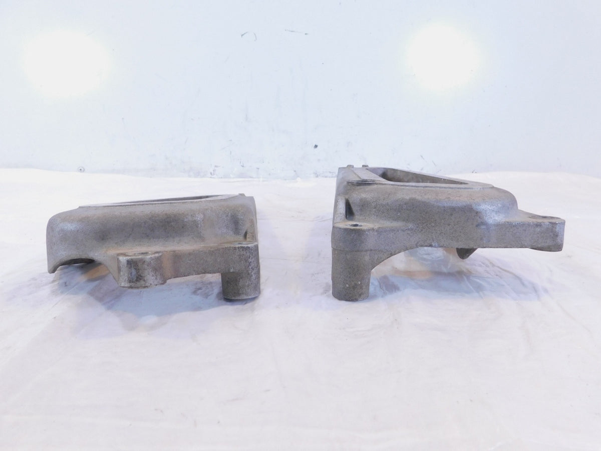 81-83 Yamaha Virago 750 XV750 Rear Left Right Passenger Foot Peg Mount Brackets