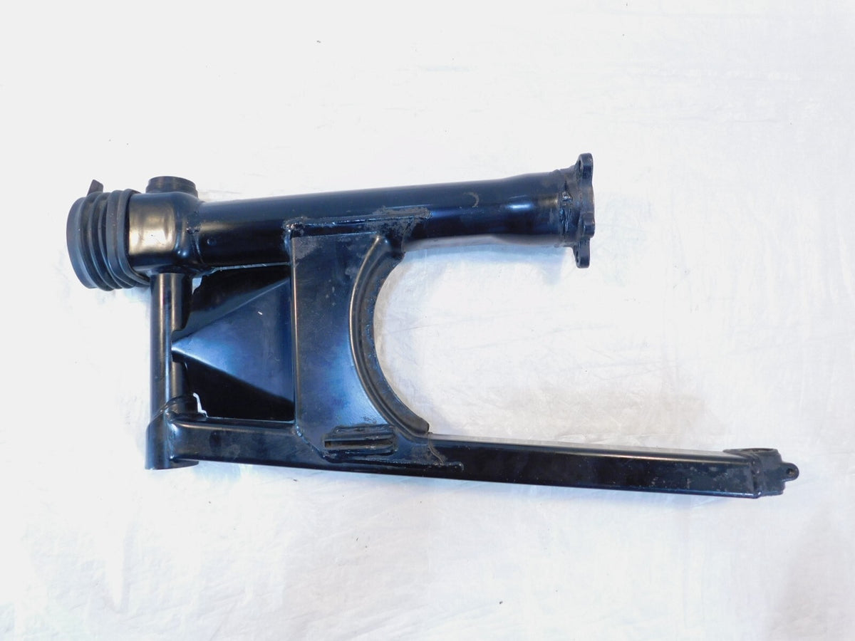 1985-1986 Honda VT1100 VT1100C Shadow 1100 Rear Wheel Swingarm Swing Arm Bracket - C3 Cycle