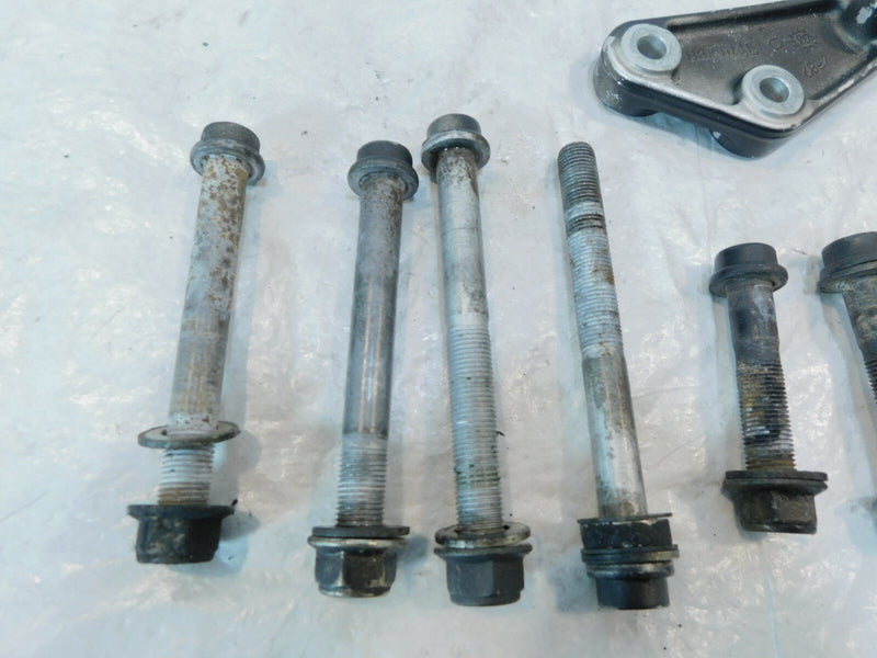 Triumph Daytona 955 955i & Speed Triple 1050 Cylinder Head Engine Motor Mount