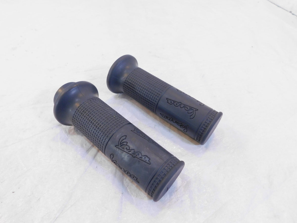 Vespa Primavera Sprint 50 125 150 Black Pair Left Right Handlebar Hand Grips - C3 Cycle